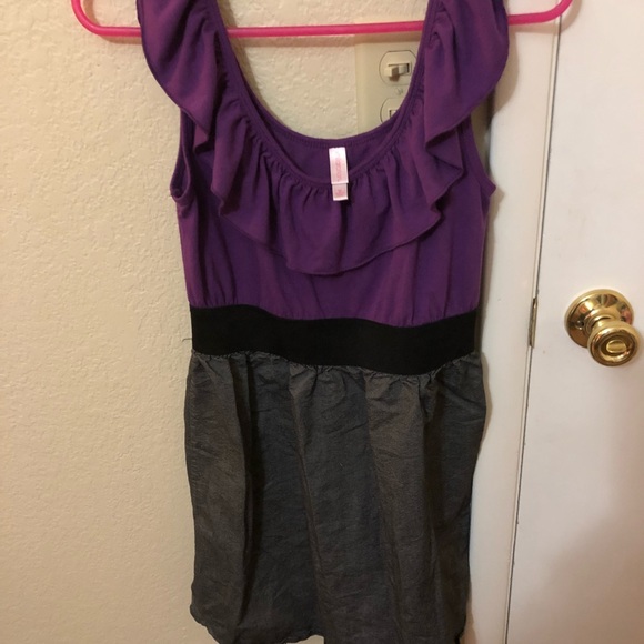 Dress - Picture 2 of 2